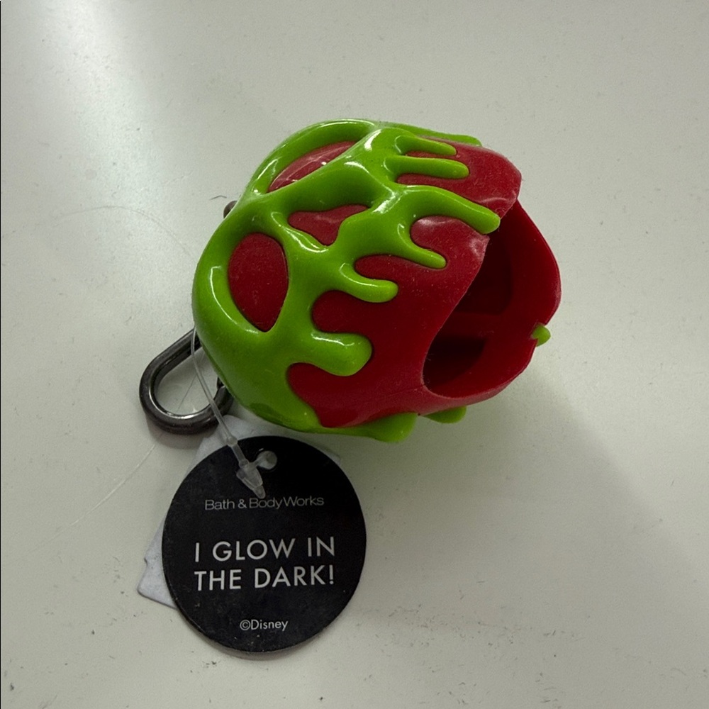 Bath & Body Works Disney Villains Poison Apple Pocket Bac Holder - Picture 2 of 3
